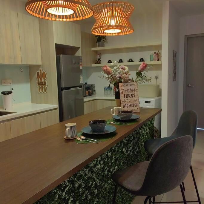 Alocasia Geniehome 3Br Free Wifi @ Utropolis Shah Alam Exterior foto